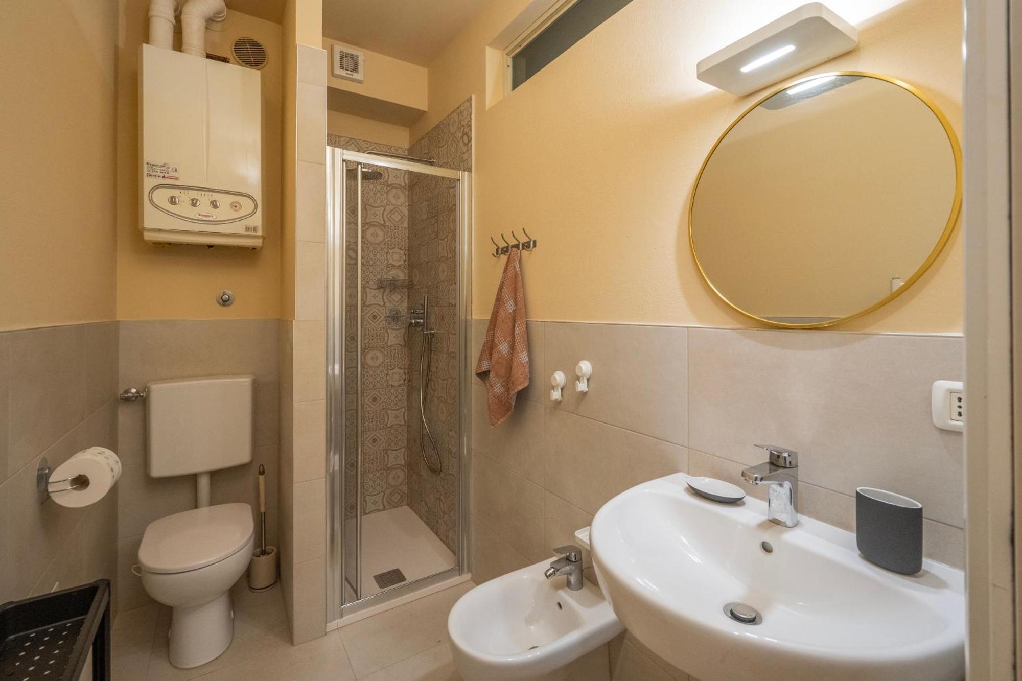 Corsocorsi30 Apartment Парма Екстериор снимка